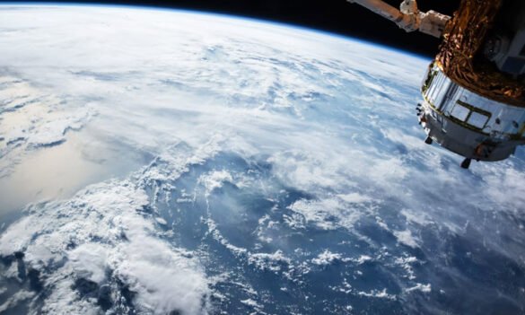 Sattelitter: The Future of Satellites and Smart Tech