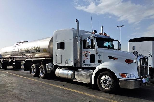 Labor Insights: Trucking Industry News on Diversification & Driver Retention
