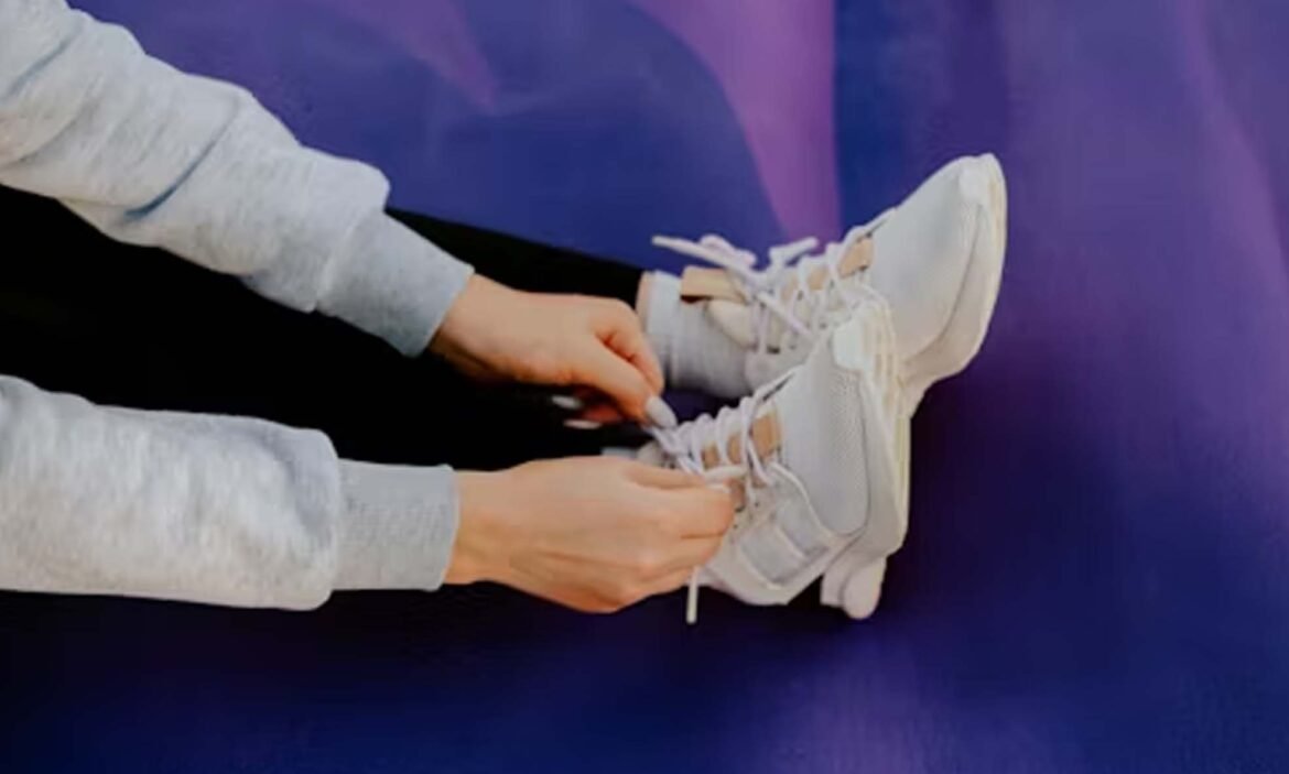 Hellstar and On Cloud Shoes Are Dominating U.S. Street Style — Here's Why